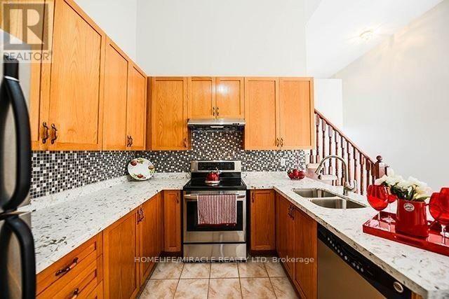 120 River Rock Crescent, Brampton, Ontario  L7A 2W4 - Photo 7 - W12421619