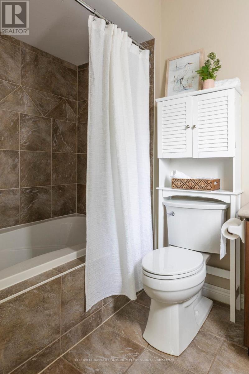 35 - 130 Southbrook Drive, Hamilton, Ontario  L0R 1C0 - Photo 21 - X12421614