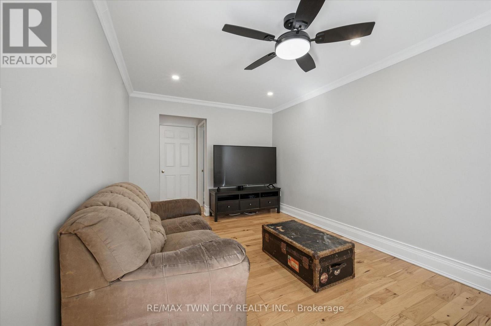 55 Enfield Drive, Cambridge, Ontario  N1P 1B5 - Photo 14 - X12421621