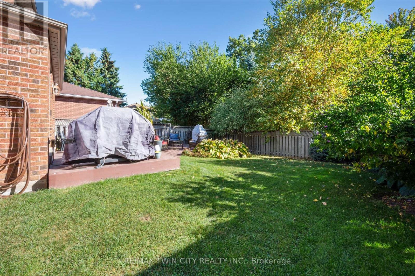 55 Enfield Drive, Cambridge, Ontario  N1P 1B5 - Photo 28 - X12421621