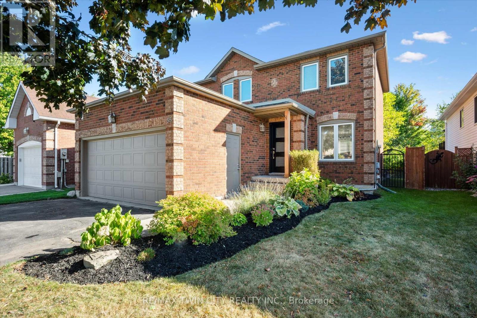 55 Enfield Drive, Cambridge, Ontario  N1P 1B5 - Photo 3 - X12421621