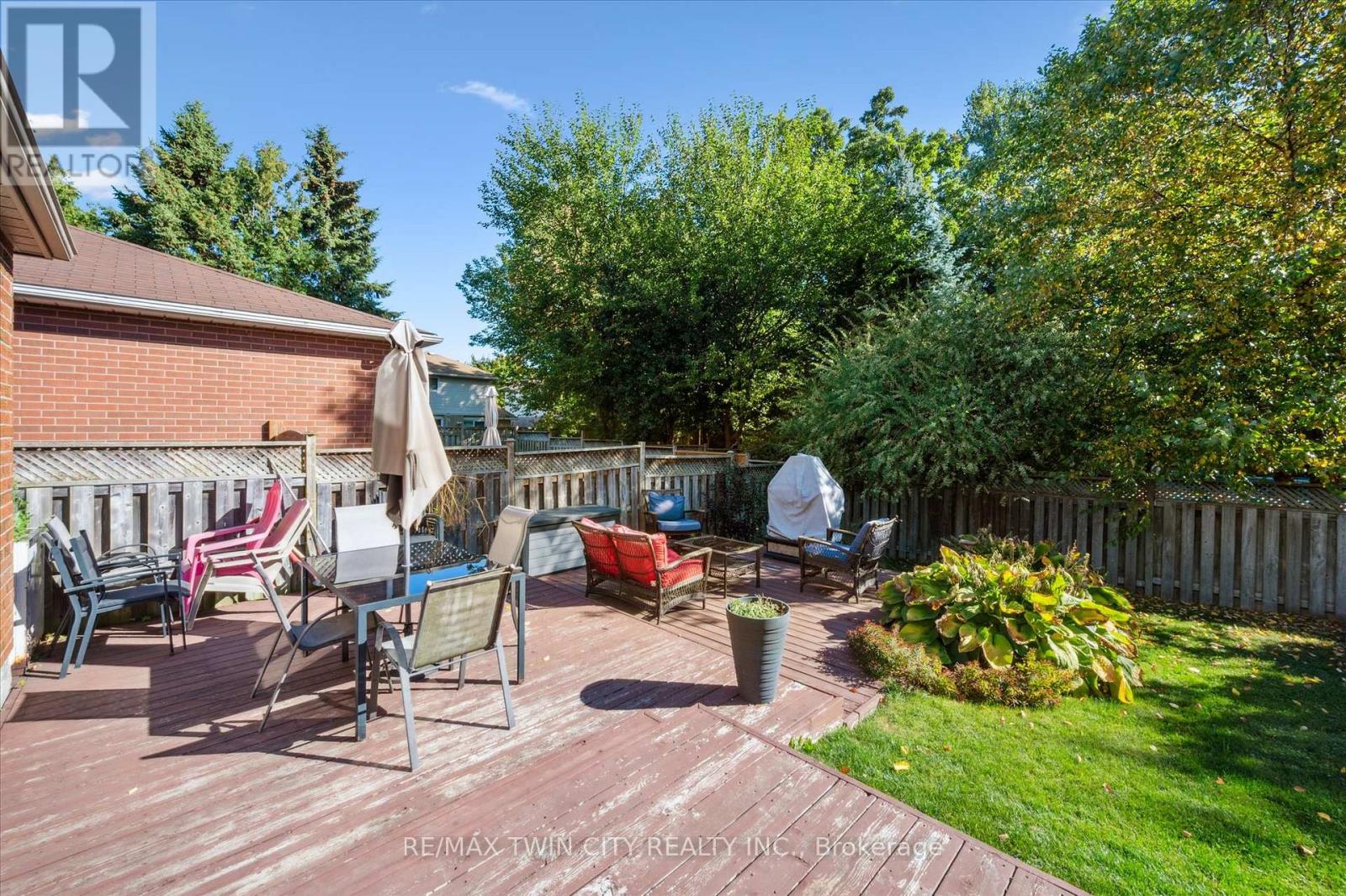 55 Enfield Drive, Cambridge, Ontario  N1P 1B5 - Photo 30 - X12421621