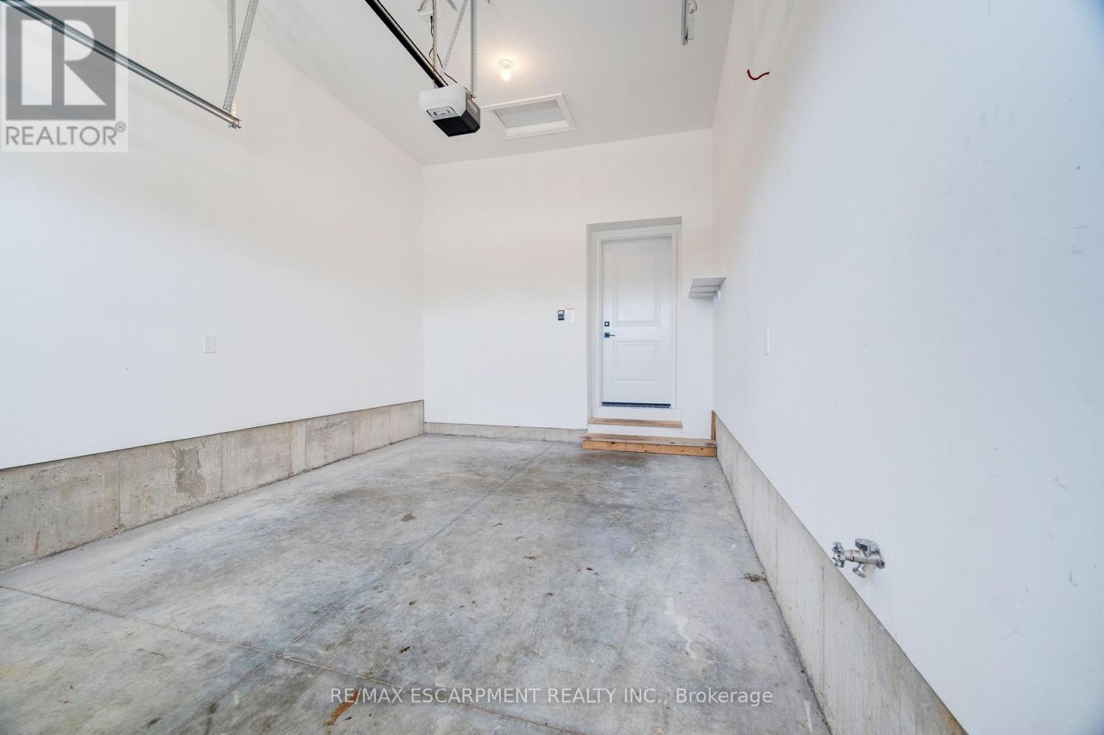 16 Pintail Lane, Norfolk, Ontario  N0E 1M0 - Photo 10 - X12421645