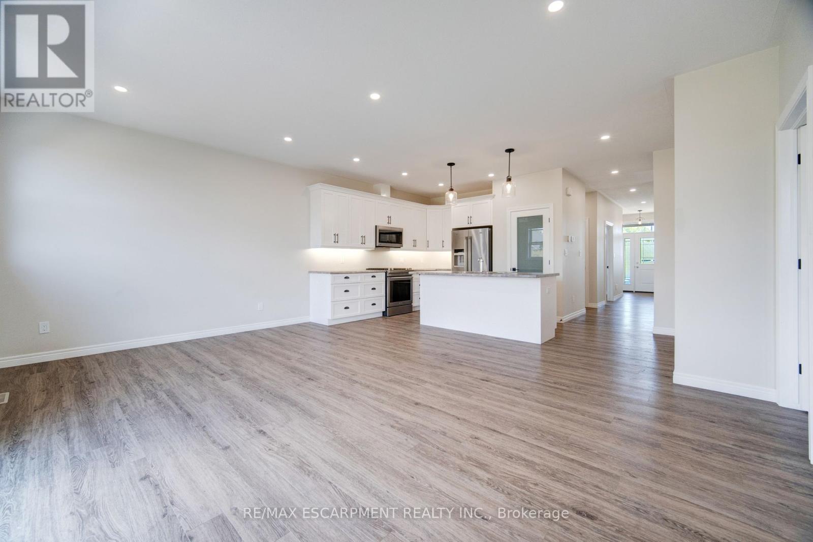 16 Pintail Lane, Norfolk, Ontario  N0E 1M0 - Photo 16 - X12421645