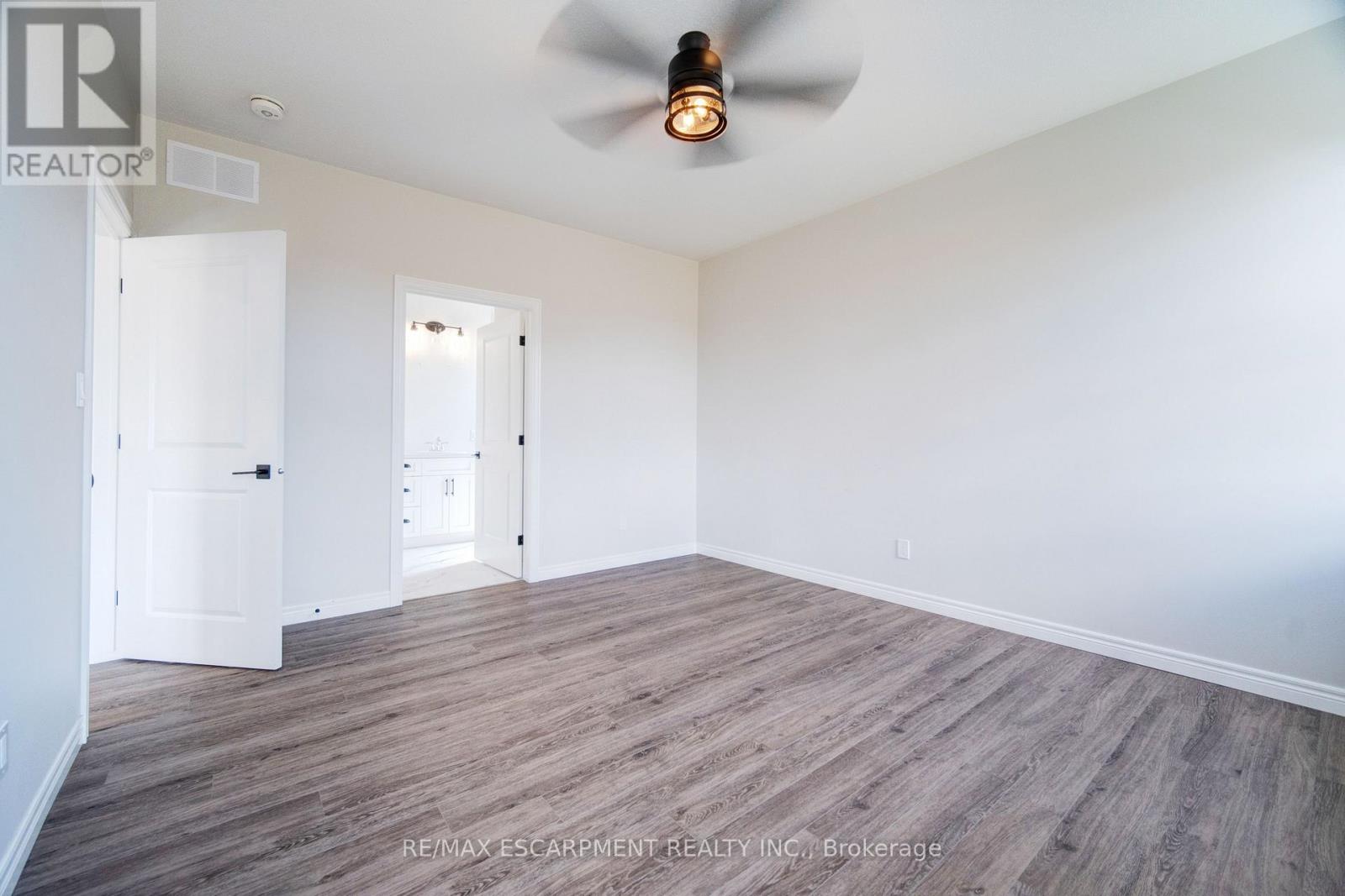 16 Pintail Lane, Norfolk, Ontario  N0E 1M0 - Photo 18 - X12421645