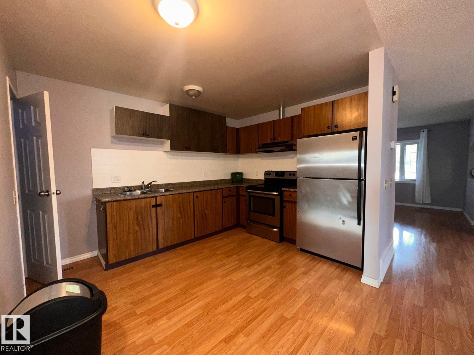 2114 52 St Nw, Edmonton, Alberta  T6L 4T6 - Photo 2 - E4459066