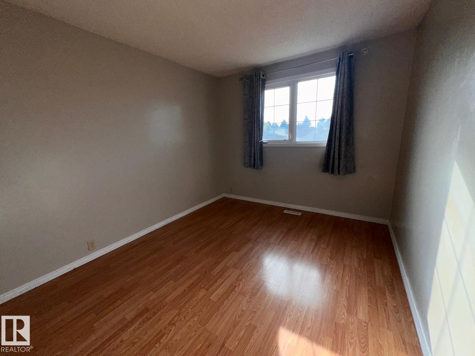 2114 52 St Nw, Edmonton, Alberta  T6L 4T6 - Photo 6 - E4459066