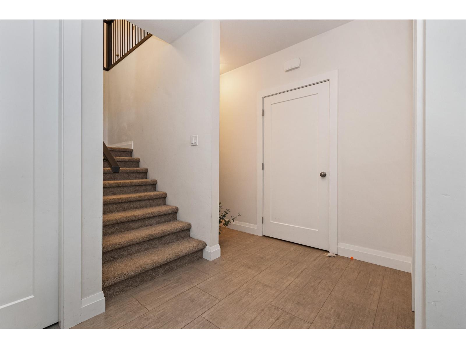 47190 Sylvan Drive, Promontory, Chilliwack, British Columbia  V2R 0R8 - Photo 4 - R3051020