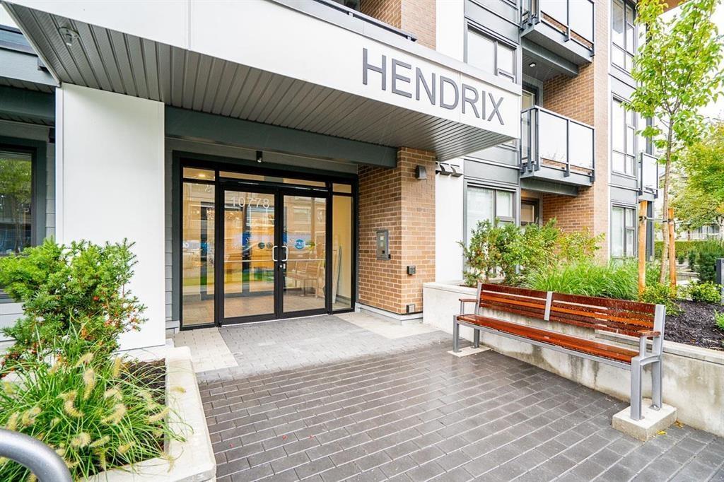 405 10778 138 Street, Surrey, British Columbia  V3T 5T2 - Photo 2 - R3050138