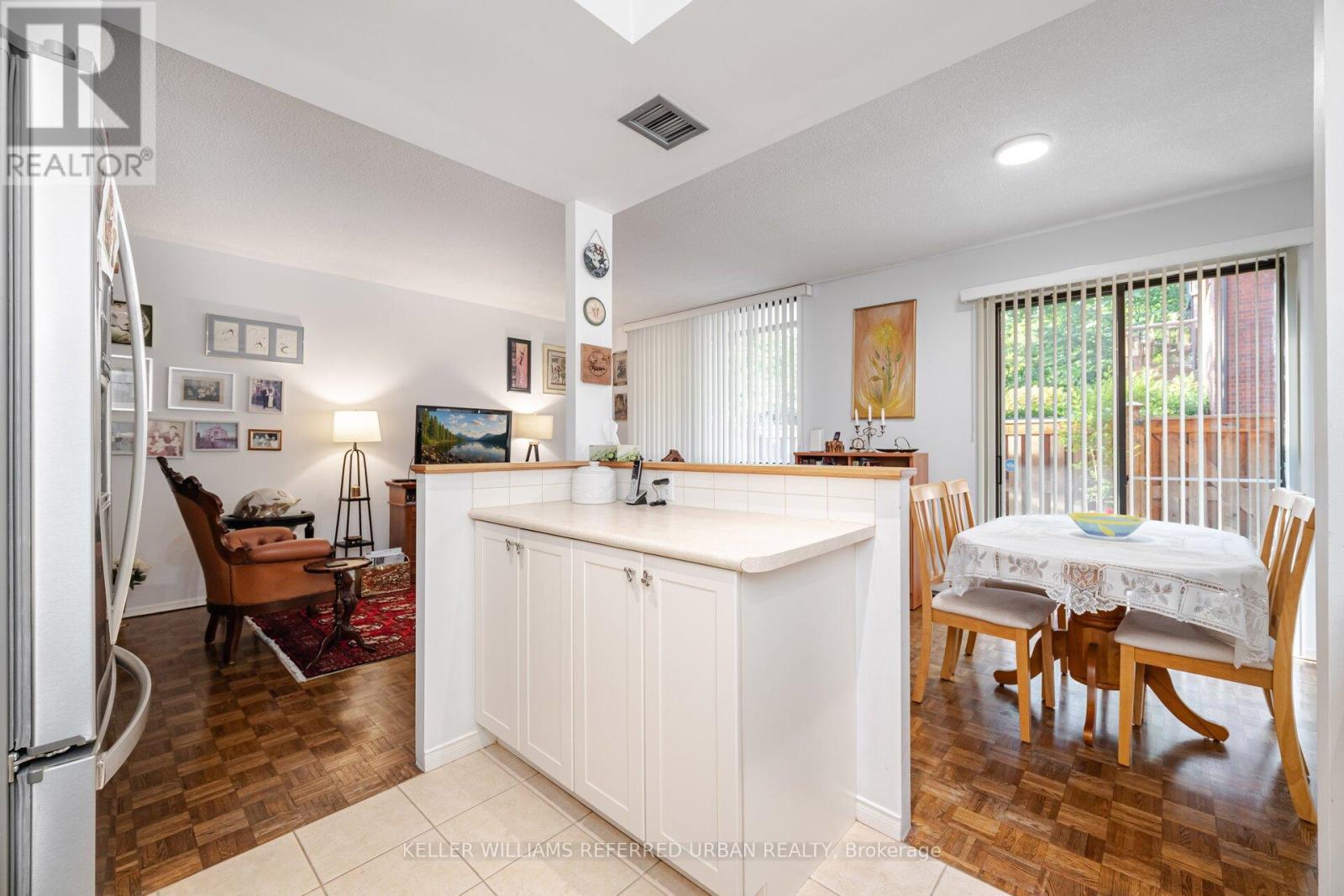 109/209 - 30 Glen Elm Avenue E, Toronto, Ontario  M4T 1T7 - Photo 12 - C12421687