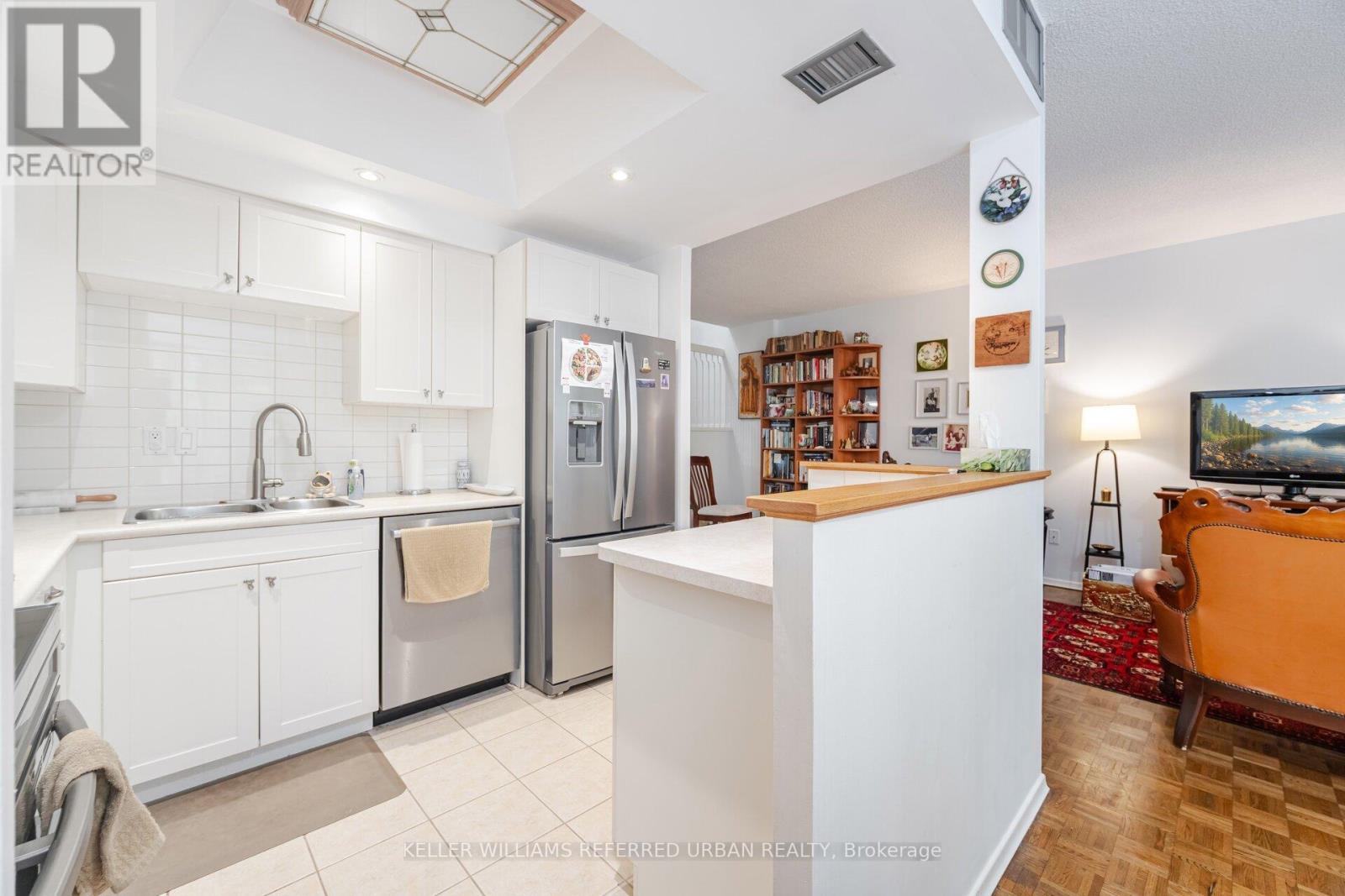 109/209 - 30 Glen Elm Avenue E, Toronto, Ontario  M4T 1T7 - Photo 14 - C12421687