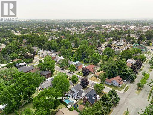 44 Regent Street, Kawartha Lakes, Ontario  K9V 3V2 - Photo 12 - X12421723