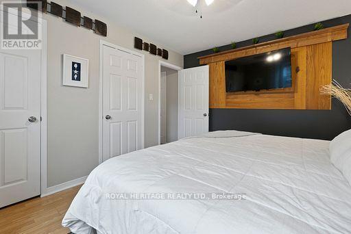 44 Regent Street, Kawartha Lakes, Ontario  K9V 3V2 - Photo 4 - X12421723