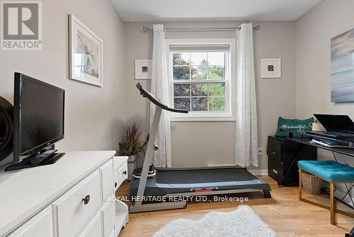 44 Regent Street, Kawartha Lakes, Ontario  K9V 3V2 - Photo 6 - X12421723