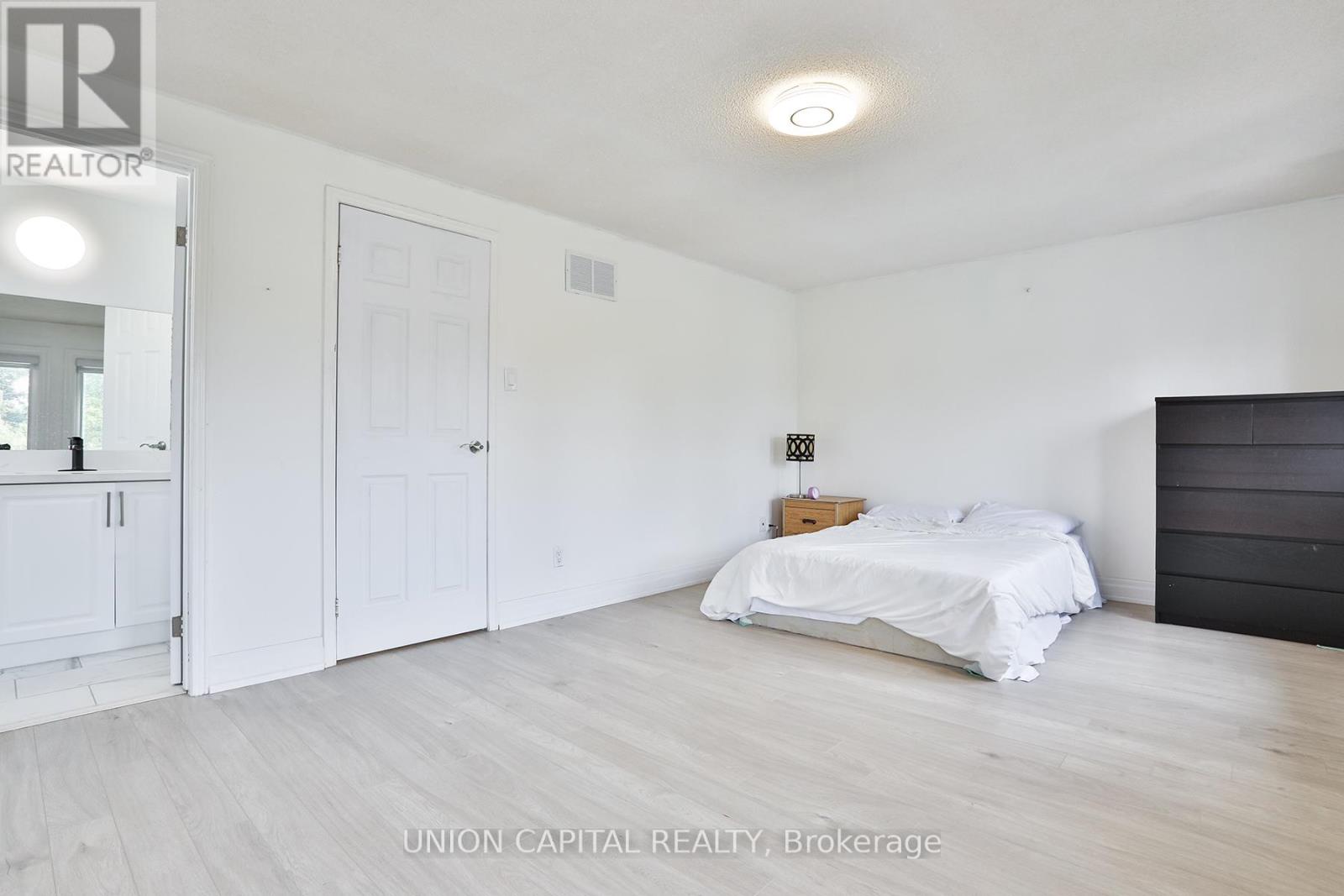 72 Bushmills Square, Toronto, Ontario  M1V 1J4 - Photo 14 - E12421671