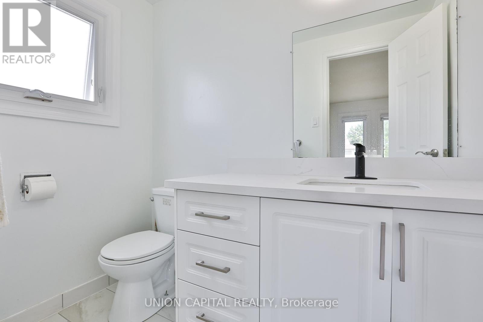 72 Bushmills Square, Toronto, Ontario  M1V 1J4 - Photo 16 - E12421671