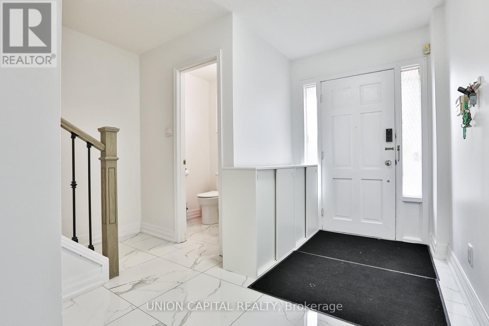72 Bushmills Square, Toronto, Ontario  M1V 1J4 - Photo 3 - E12421671