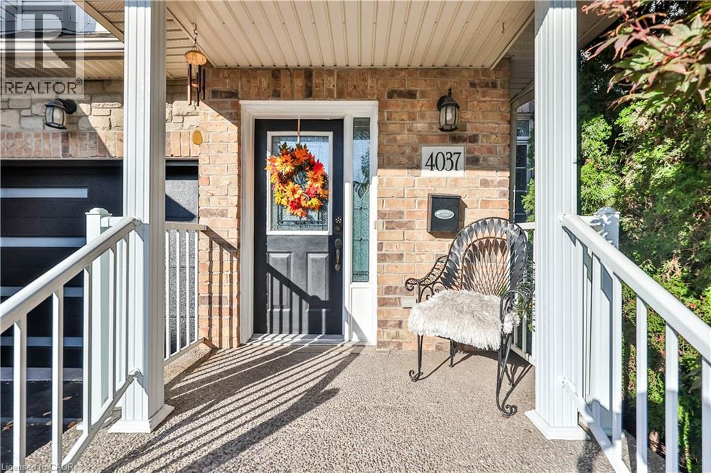 4037 Medland Drive, Burlington, Ontario  L7M 4W7 - Photo 2 - 40771633