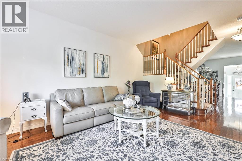 4037 Medland Drive, Burlington, Ontario  L7M 4W7 - Photo 7 - 40771633