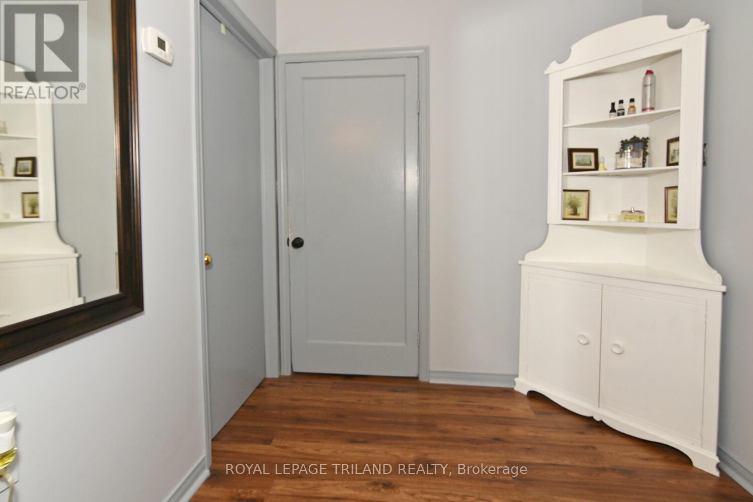 6016 Max's Drive, Lambton Shores, Ontario  N0N 1J1 - Photo 33 - X12421763