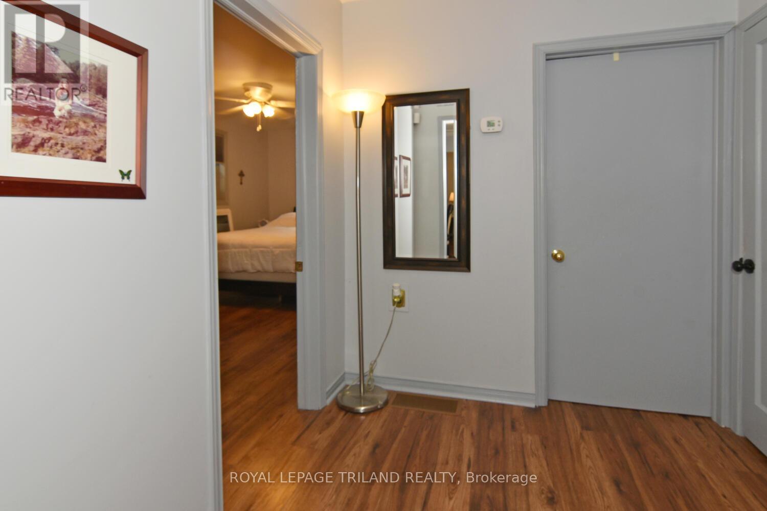 6016 Max's Drive, Lambton Shores, Ontario  N0N 1J1 - Photo 34 - X12421763