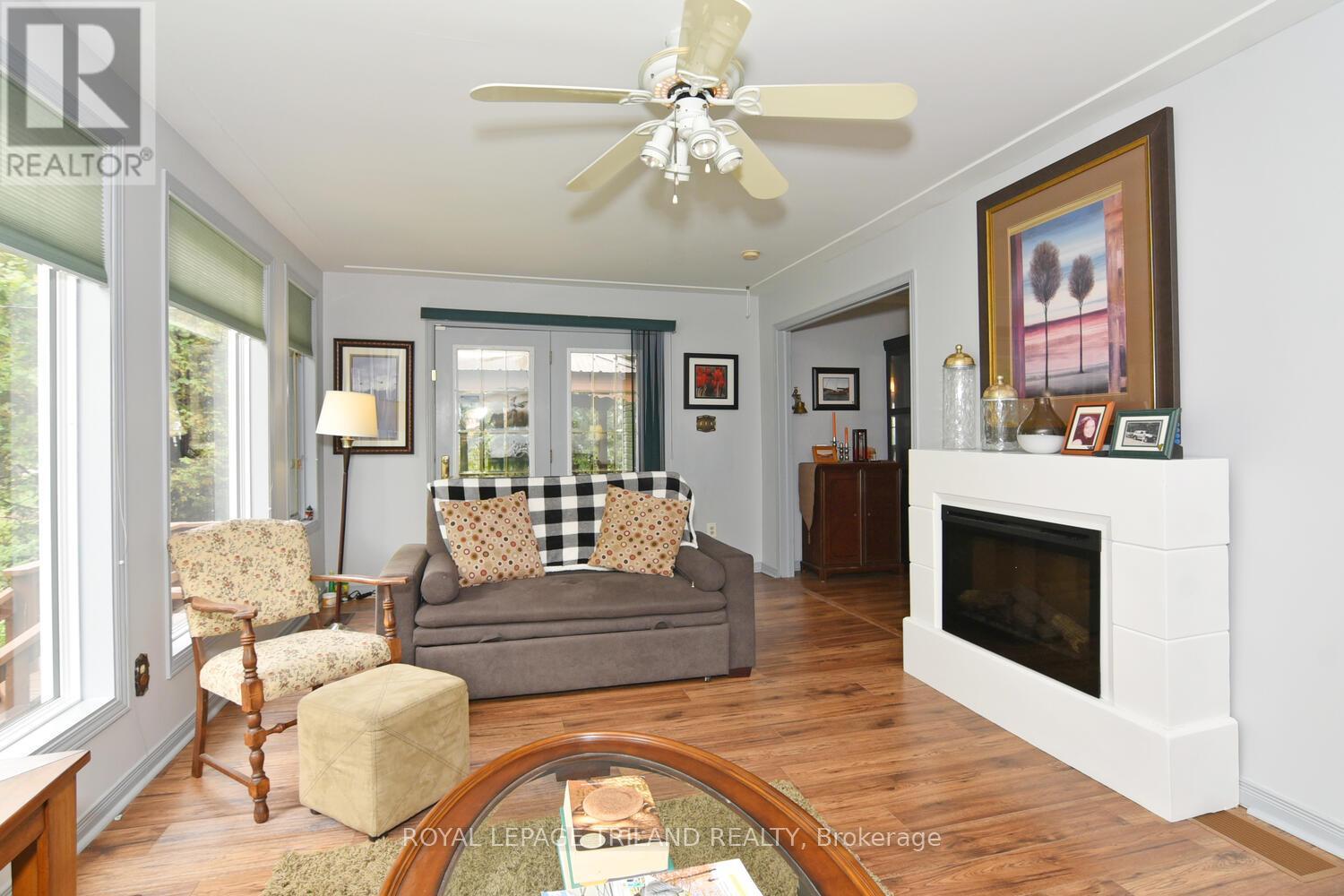 6016 Max's Drive, Lambton Shores, Ontario  N0N 1J1 - Photo 37 - X12421763
