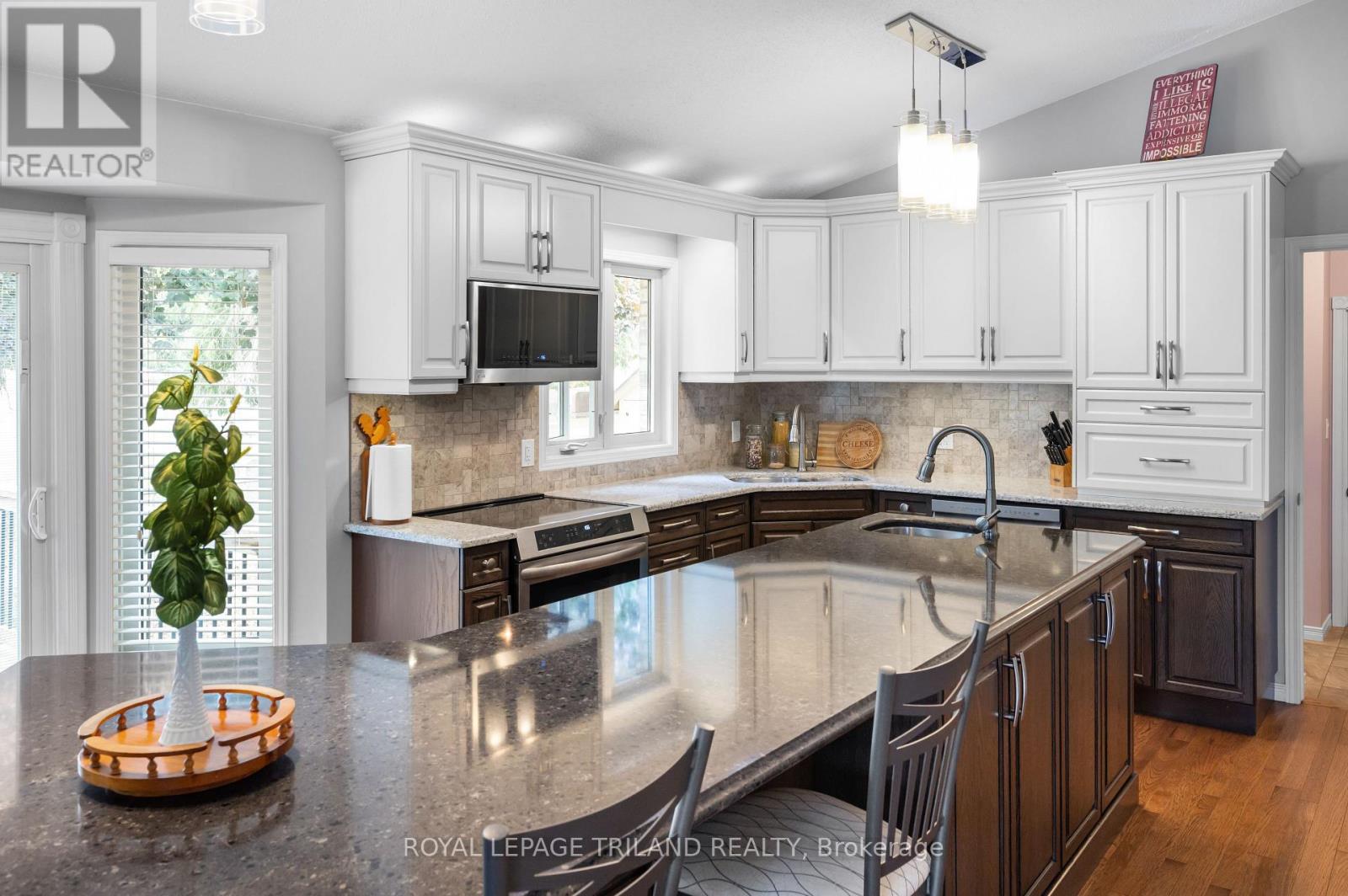 2670 Putnam Road, Thames Centre, Ontario  N0L 2B0 - Photo 13 - X12421865