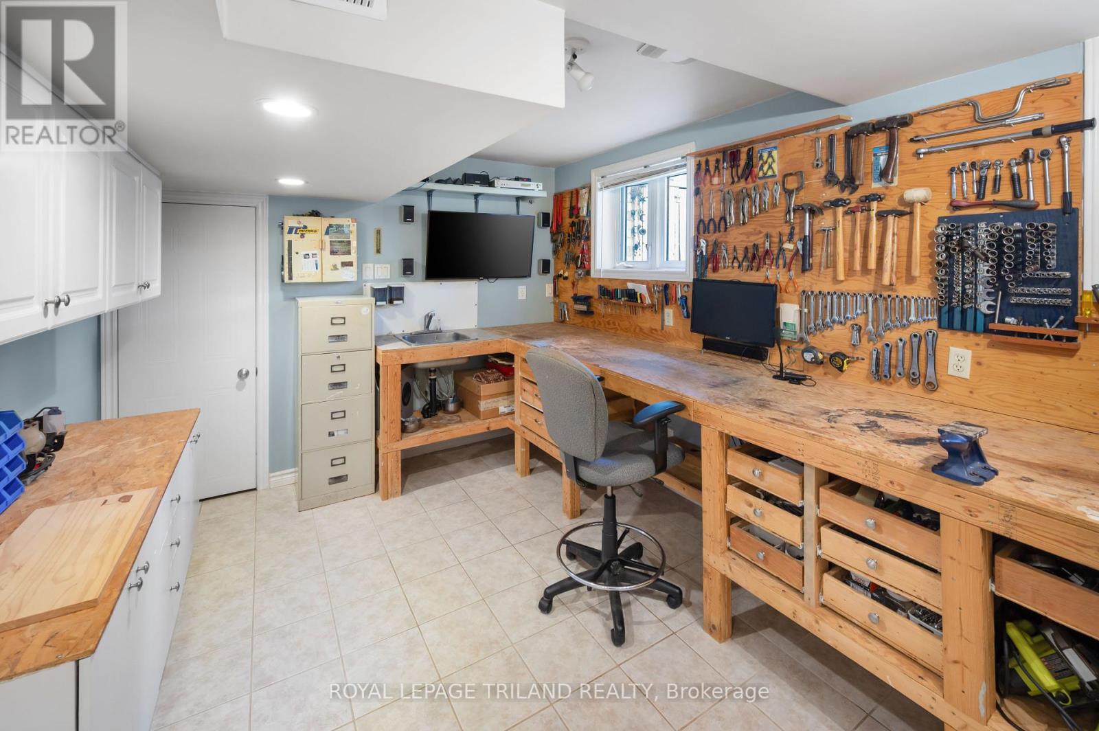 2670 Putnam Road, Thames Centre, Ontario  N0L 2B0 - Photo 33 - X12421865