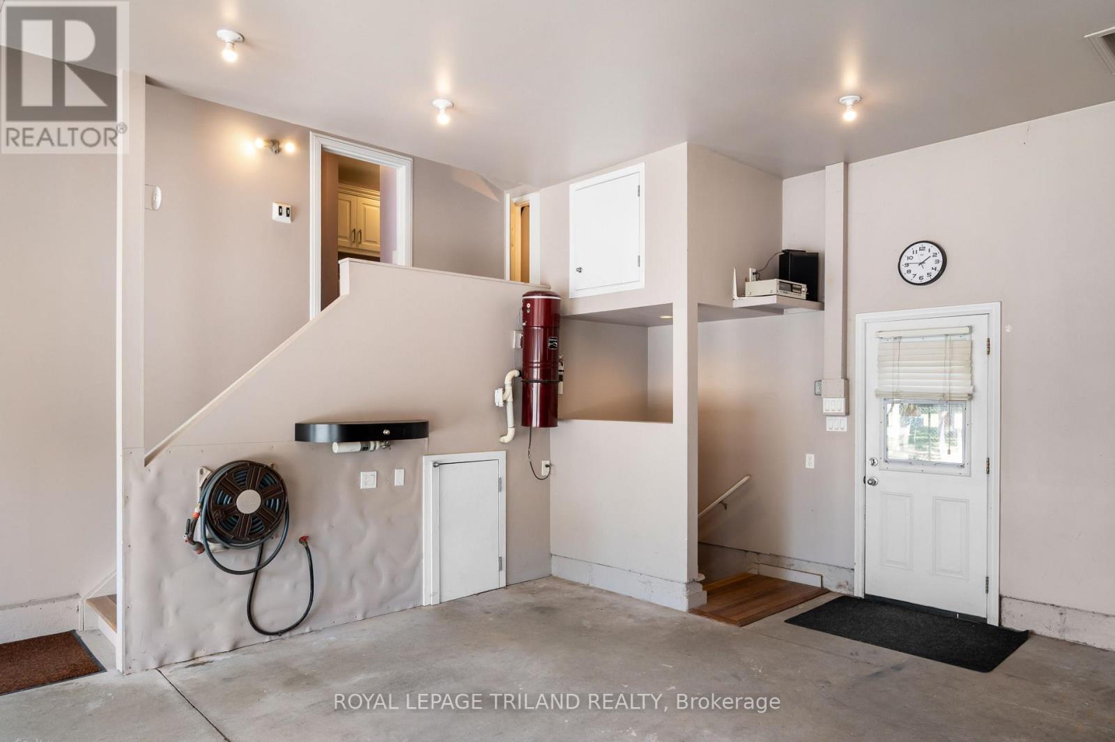 2670 Putnam Road, Thames Centre, Ontario  N0L 2B0 - Photo 37 - X12421865