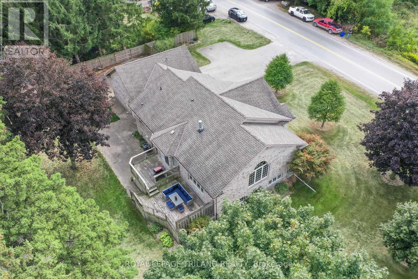 2670 Putnam Road, Thames Centre, Ontario  N0L 2B0 - Photo 38 - X12421865