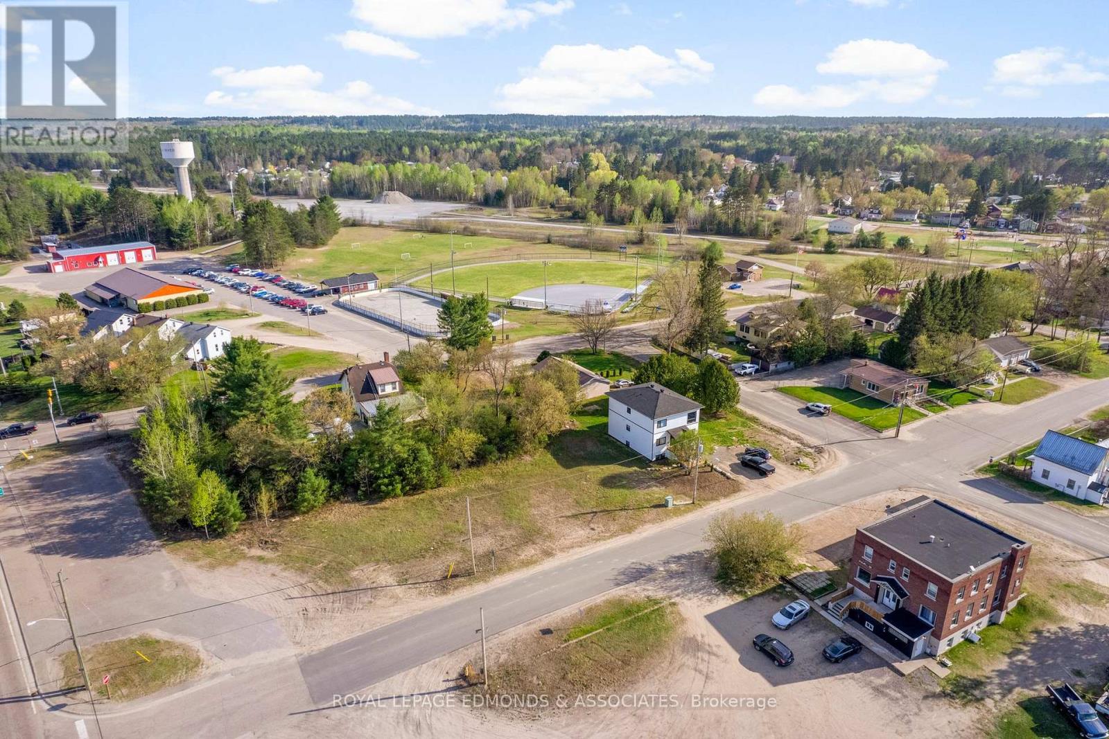 0 Albert Street, Laurentian Hills, Ontario  K0J 1P0 - Photo 3 - X12421800