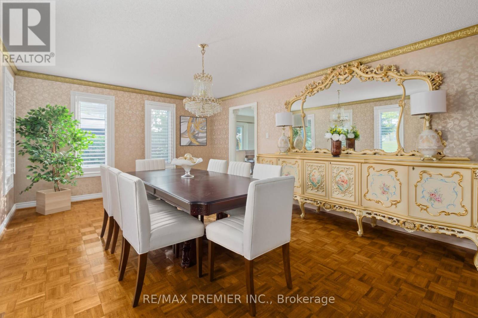 1 Radley Street, Vaughan (East Woodbridge), Ontario  L4L 8J7 - Photo 10 - N12421654