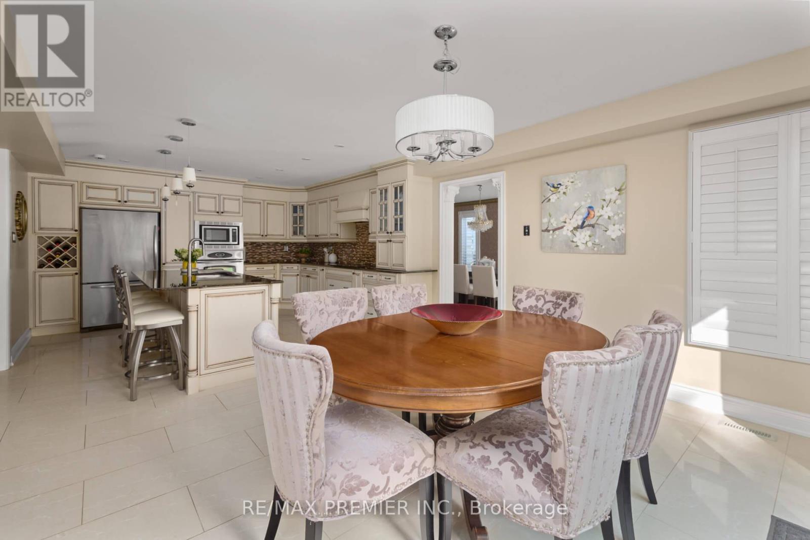 1 Radley Street, Vaughan (East Woodbridge), Ontario  L4L 8J7 - Photo 18 - N12421654
