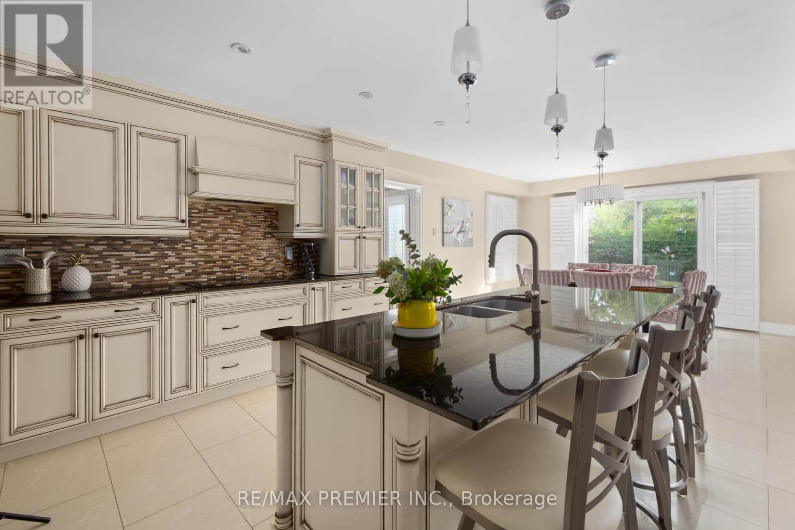 1 Radley Street, Vaughan (East Woodbridge), Ontario  L4L 8J7 - Photo 21 - N12421654