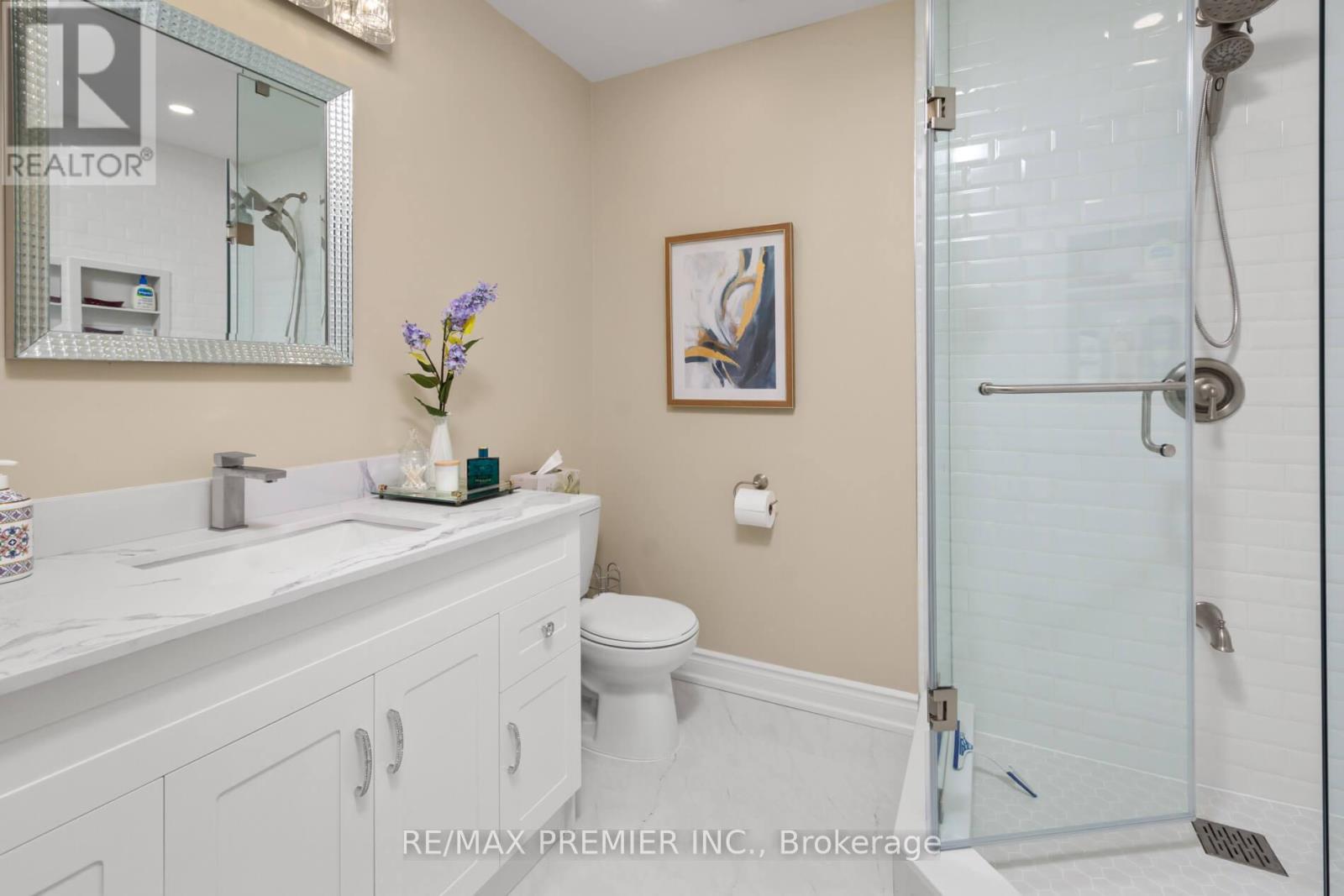 1 Radley Street, Vaughan (East Woodbridge), Ontario  L4L 8J7 - Photo 38 - N12421654