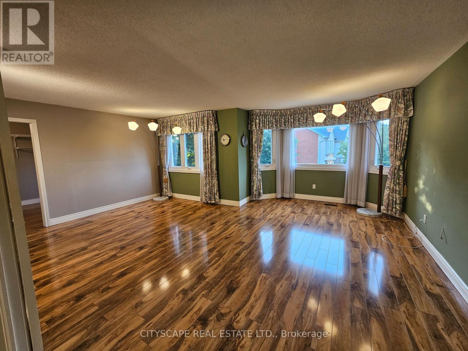 406 Weldrick Road E, Richmond Hill, Ontario  L4B 2M8 - Photo 16 - N12421690