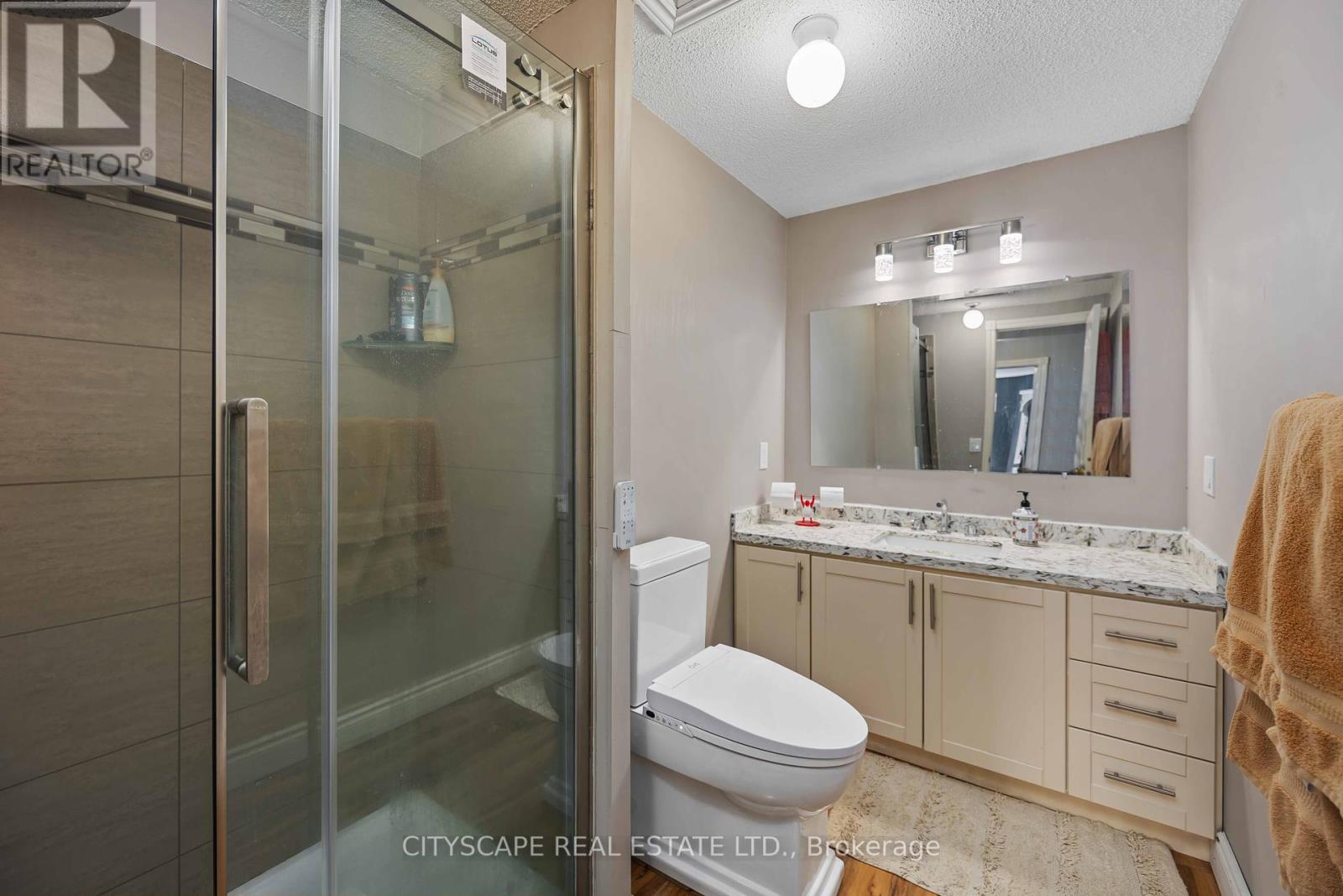 406 Weldrick Road E, Richmond Hill, Ontario  L4B 2M8 - Photo 24 - N12421690