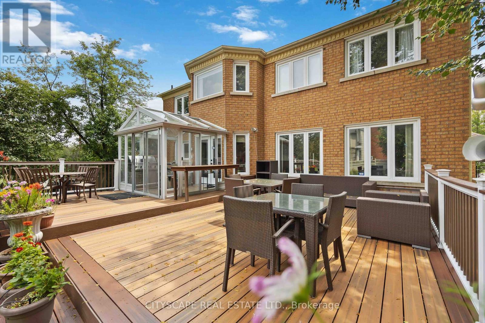 406 Weldrick Road E, Richmond Hill, Ontario  L4B 2M8 - Photo 36 - N12421690