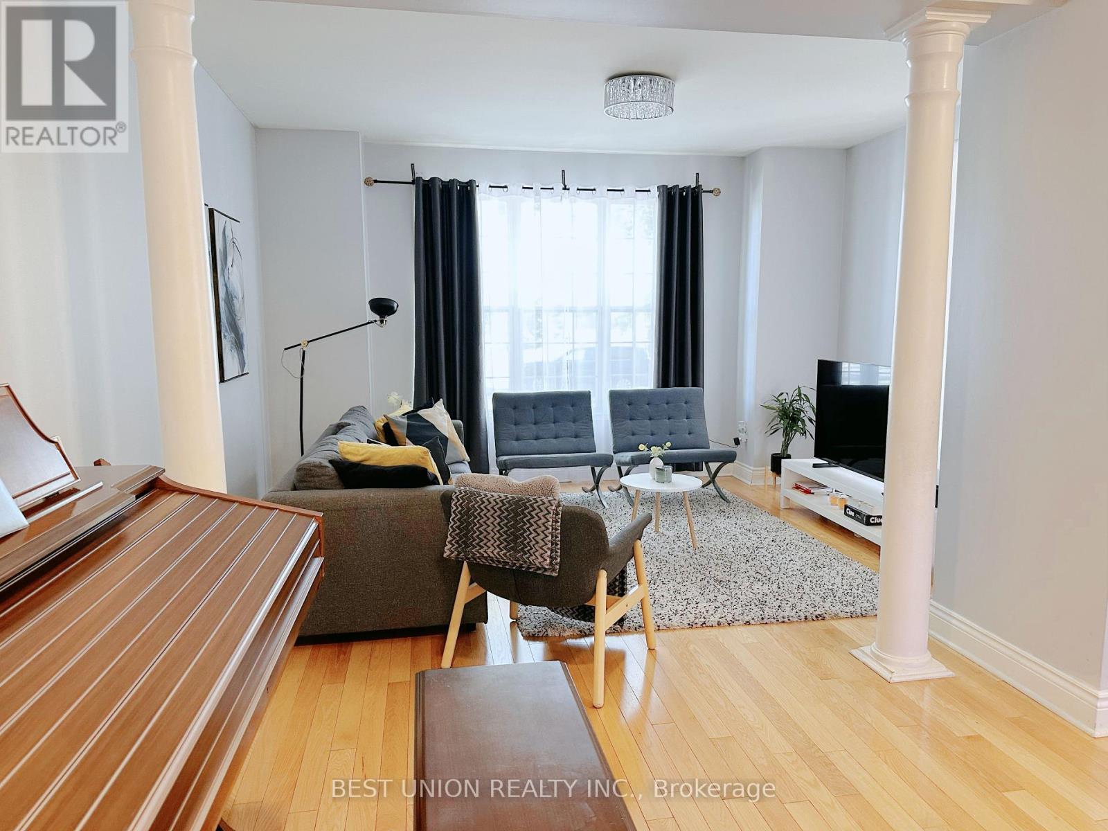 320 Country Glen Road S, Markham, Ontario  L6B 1C5 - Photo 7 - N12421710