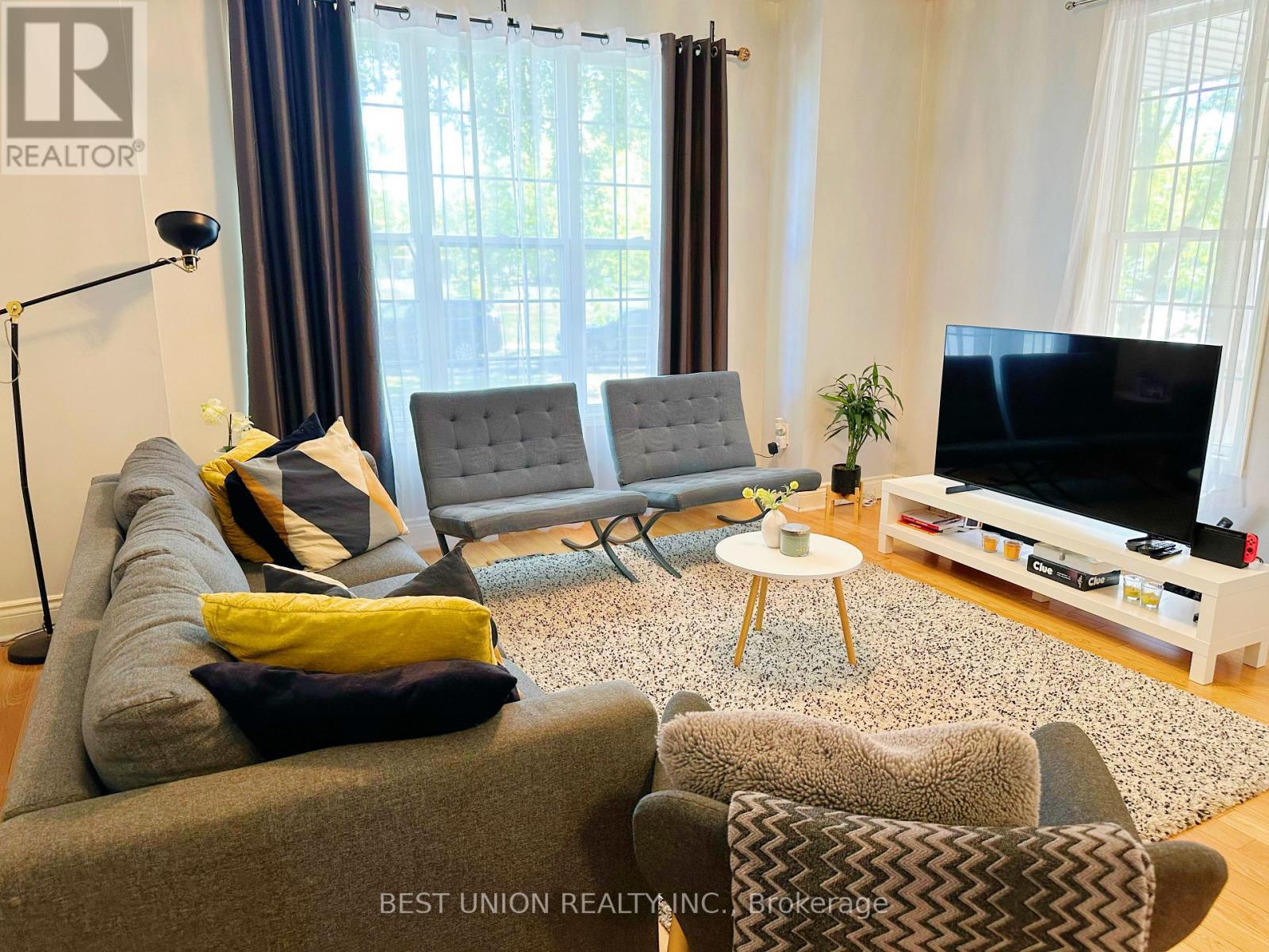 320 Country Glen Road S, Markham, Ontario  L6B 1C5 - Photo 9 - N12421710