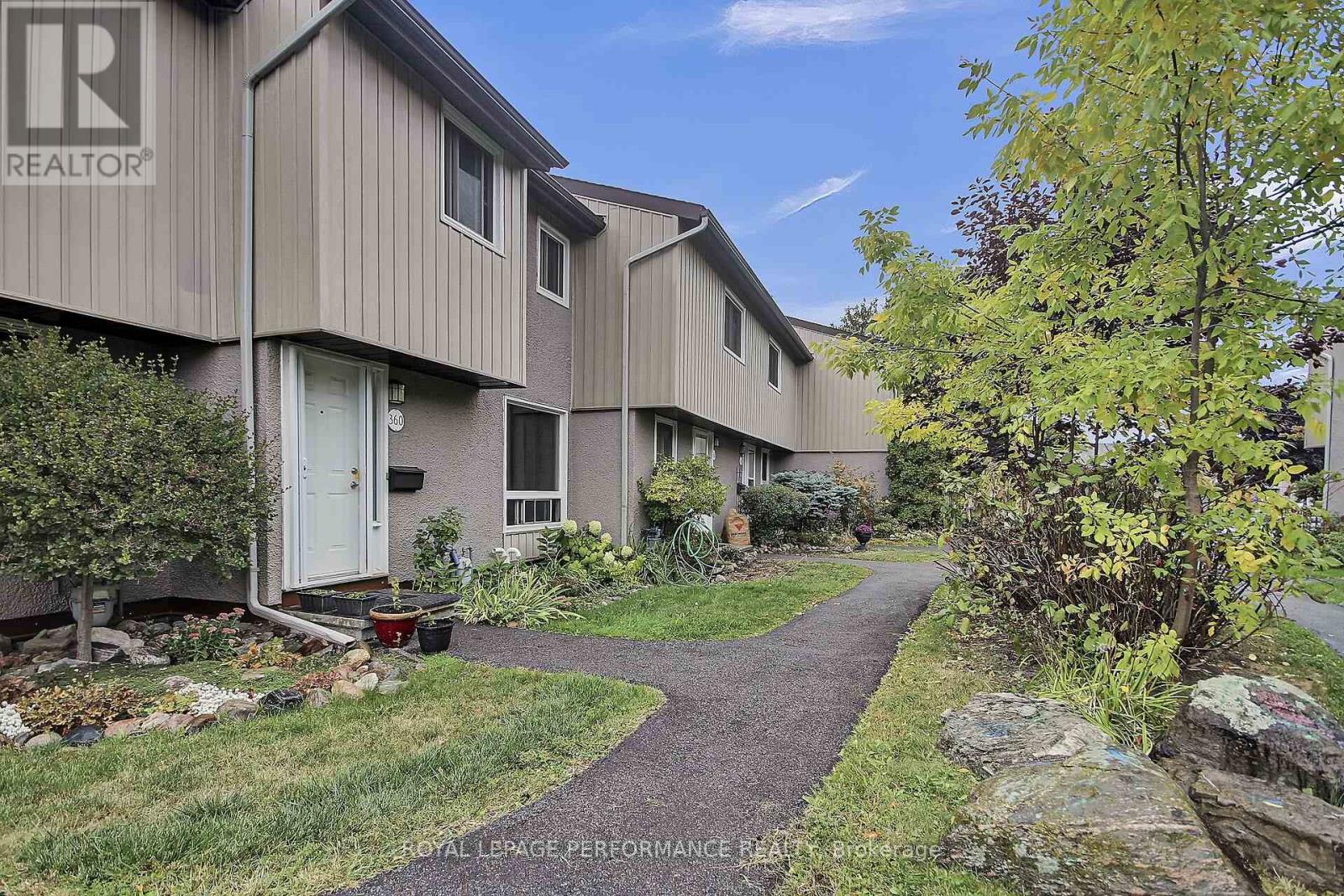 360 Woodfield Drive, Ottawa, Ontario  K2G 3W9 - Photo 2 - X12421738