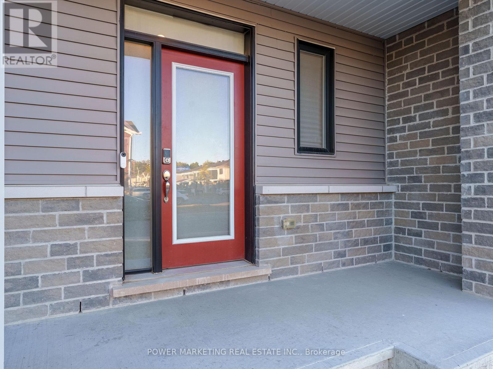1017 Curraglass Walk, Ottawa, Ontario  K2S 3A6 - Photo 4 - X12421765