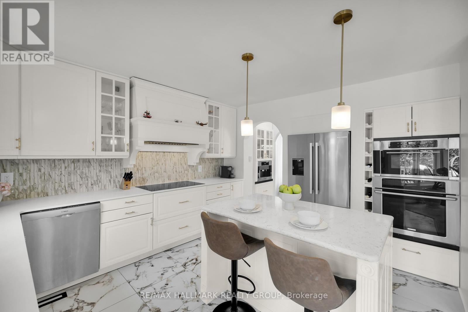 16 Allenby Road, Ottawa, Ontario  K2K 2H2 - Photo 12 - X12421768
