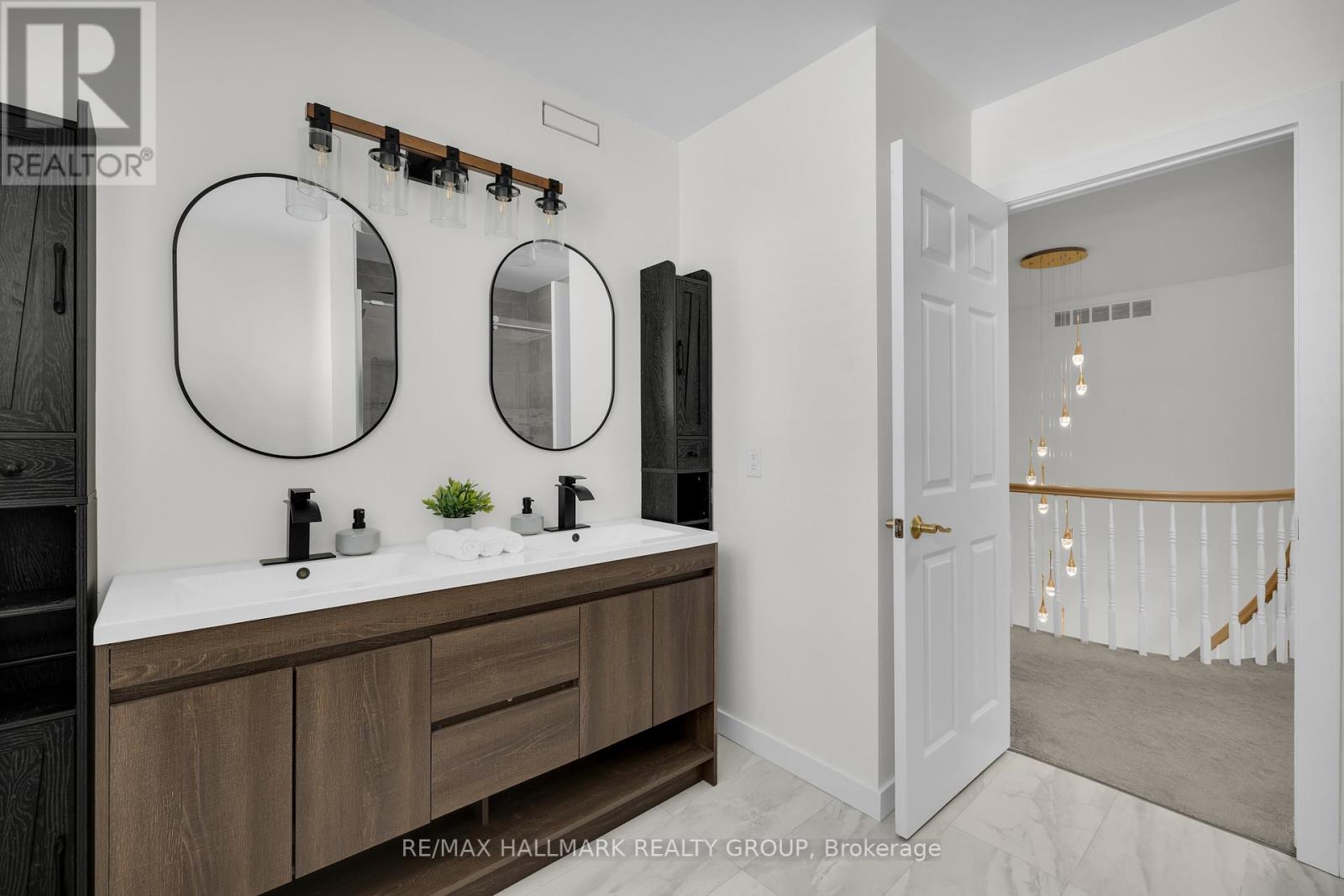 16 Allenby Road, Ottawa, Ontario  K2K 2H2 - Photo 32 - X12421768