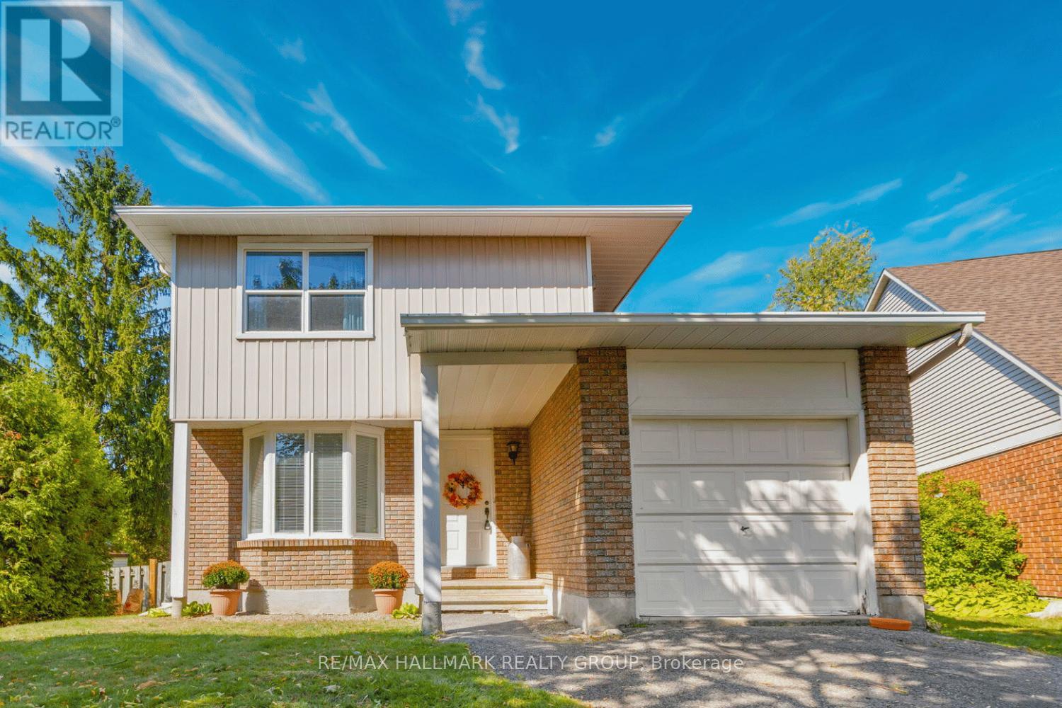 7 NAISMITH CRESCENT, Ottawa, Ontario