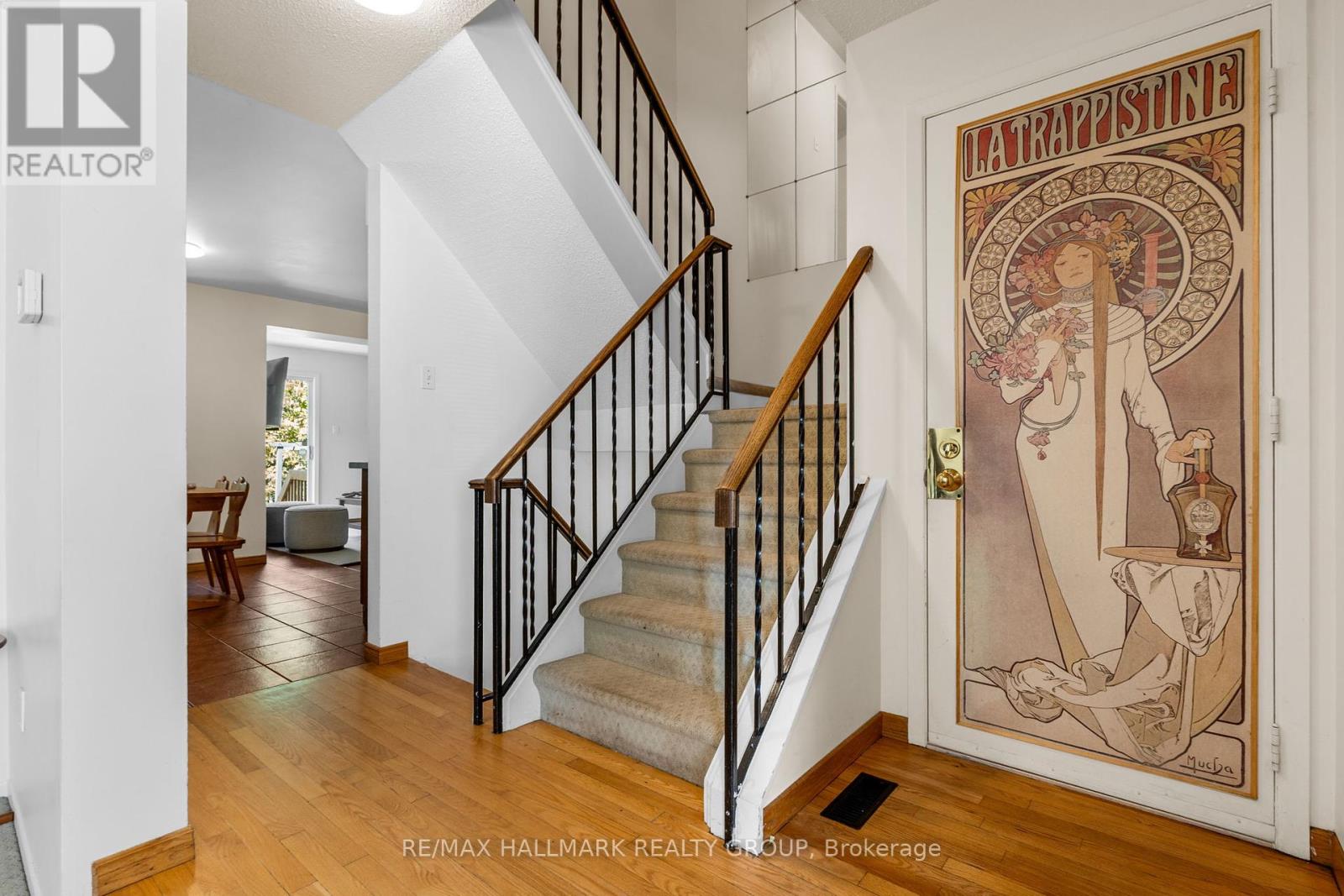 7 Naismith Crescent, Ottawa, Ontario  K2L 2K7 - Photo 11 - X12421817