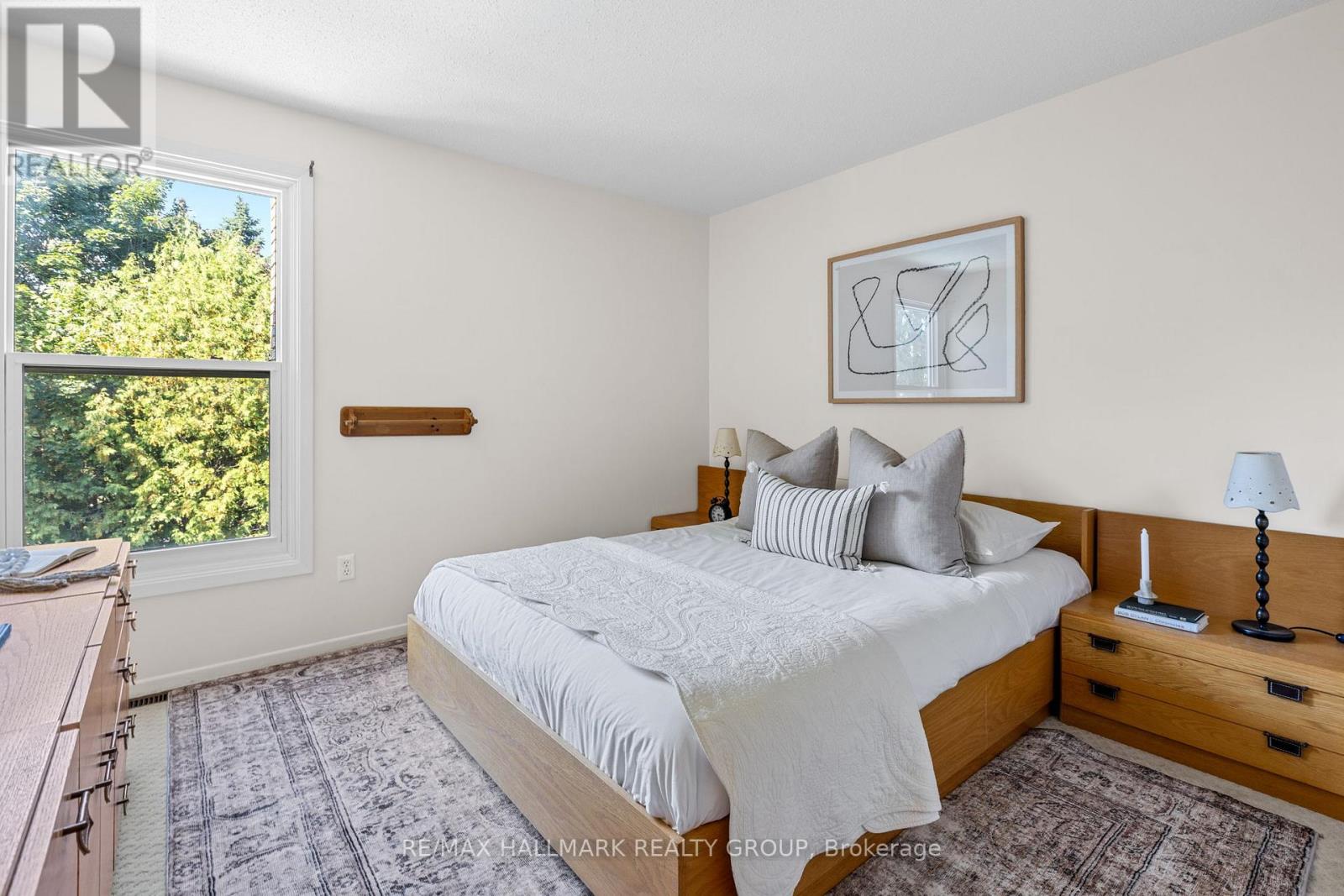 7 Naismith Crescent, Ottawa, Ontario  K2L 2K7 - Photo 18 - X12421817