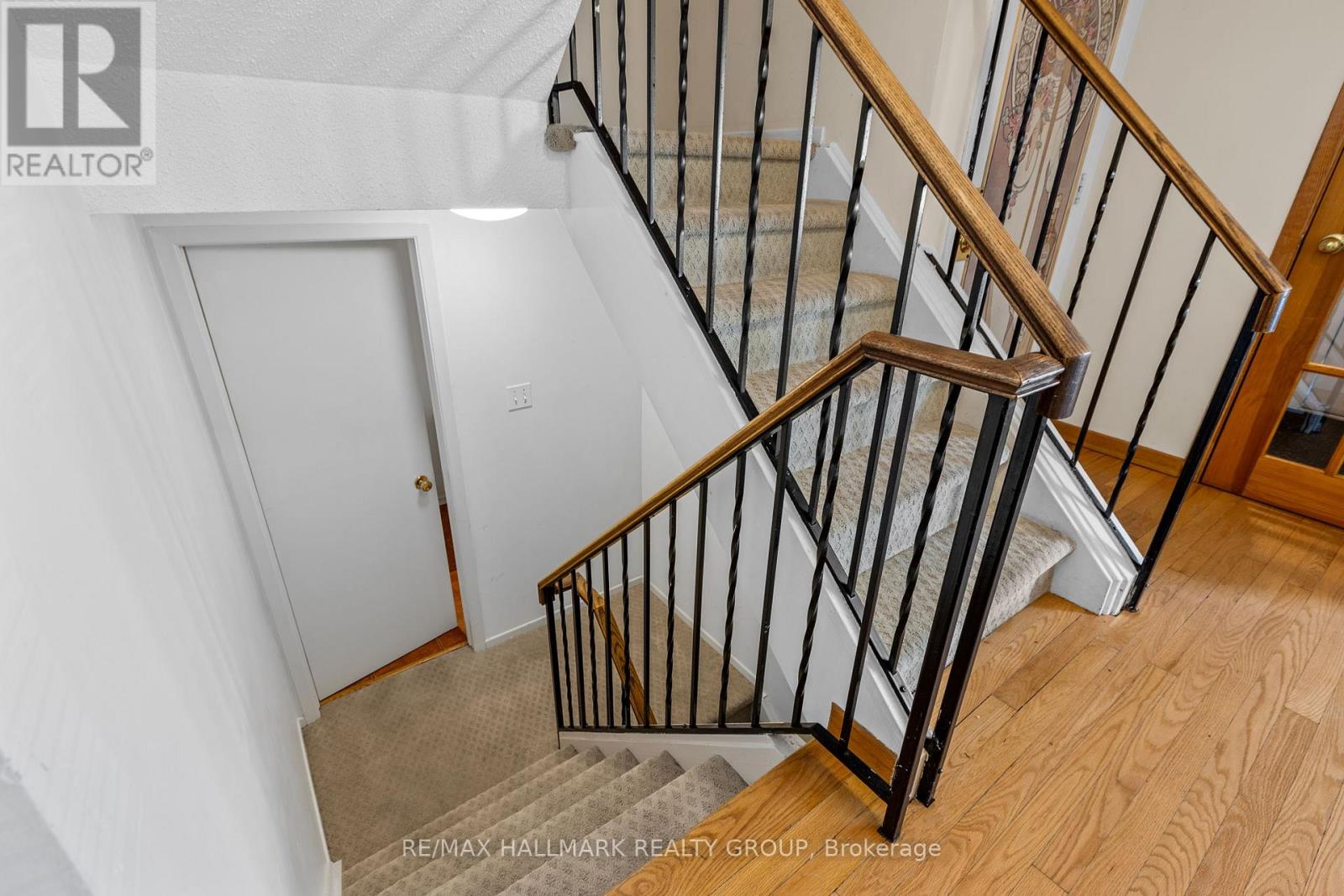 7 Naismith Crescent, Ottawa, Ontario  K2L 2K7 - Photo 20 - X12421817