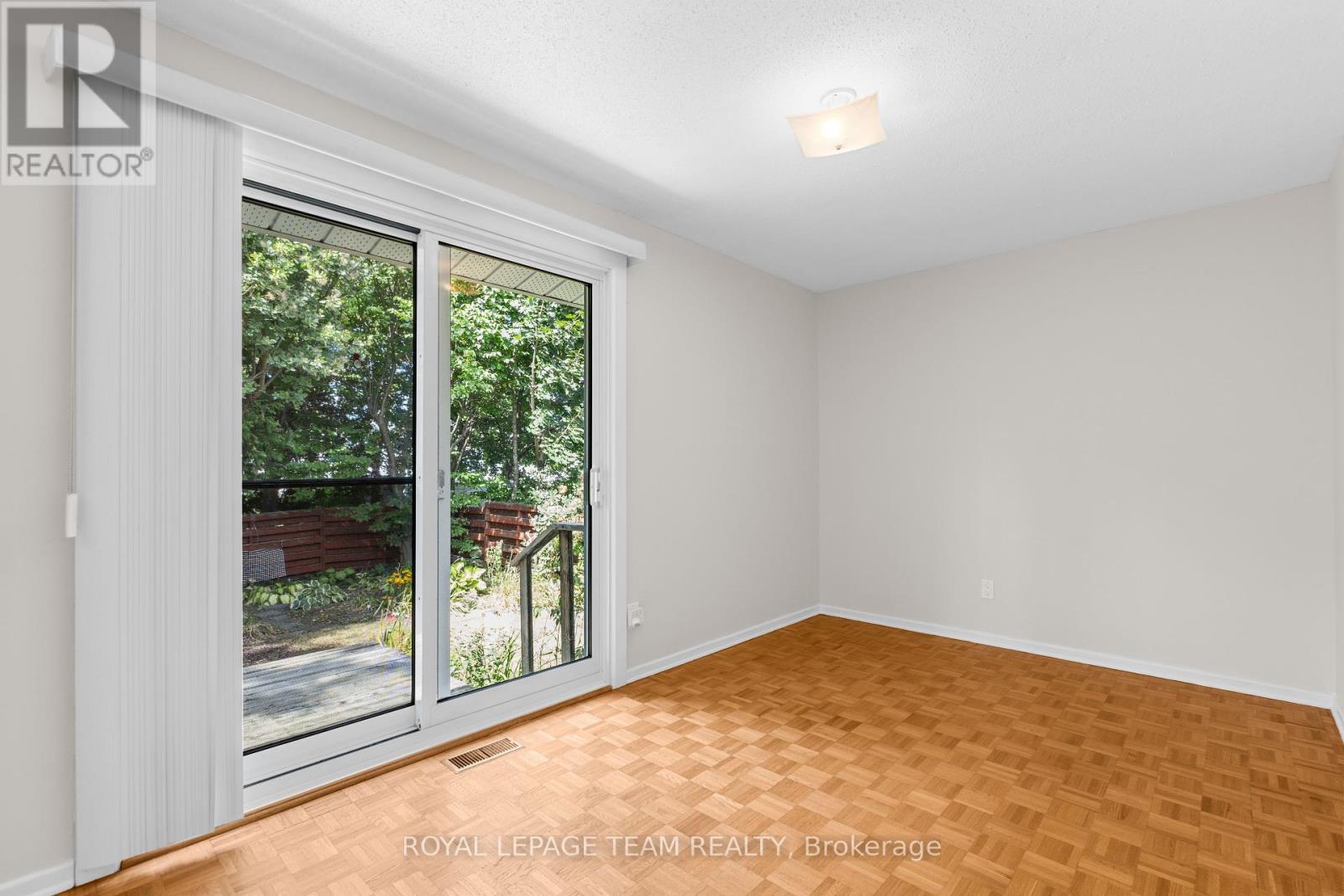 153 David Drive, Ottawa, Ontario  K2G 2N6 - Photo 20 - X12421830
