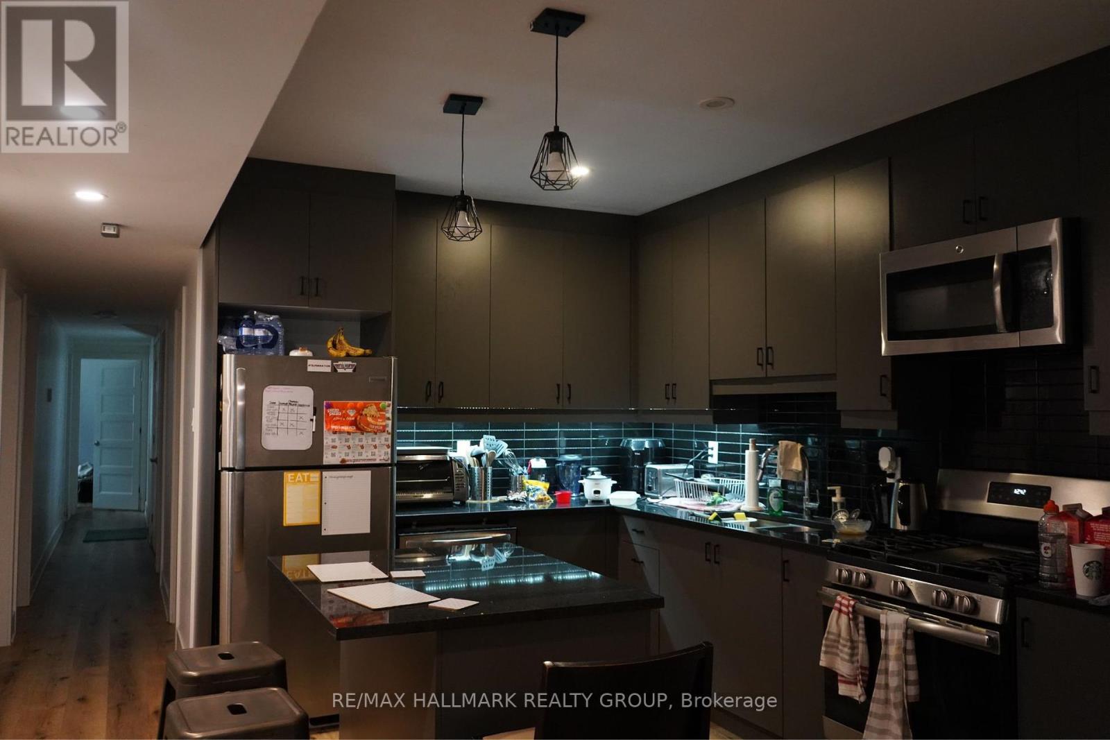 70 Russell Avenue, Ottawa, Ontario  K1N 7X1 - Photo 13 - X12421864